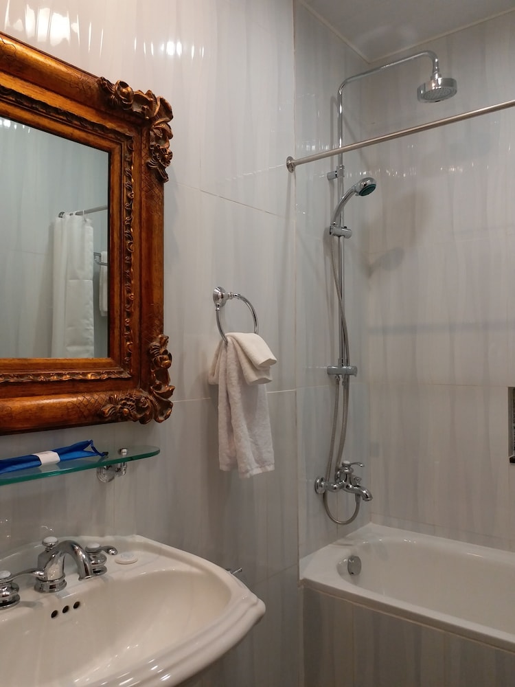 Lee Boutique Hotel 74/74