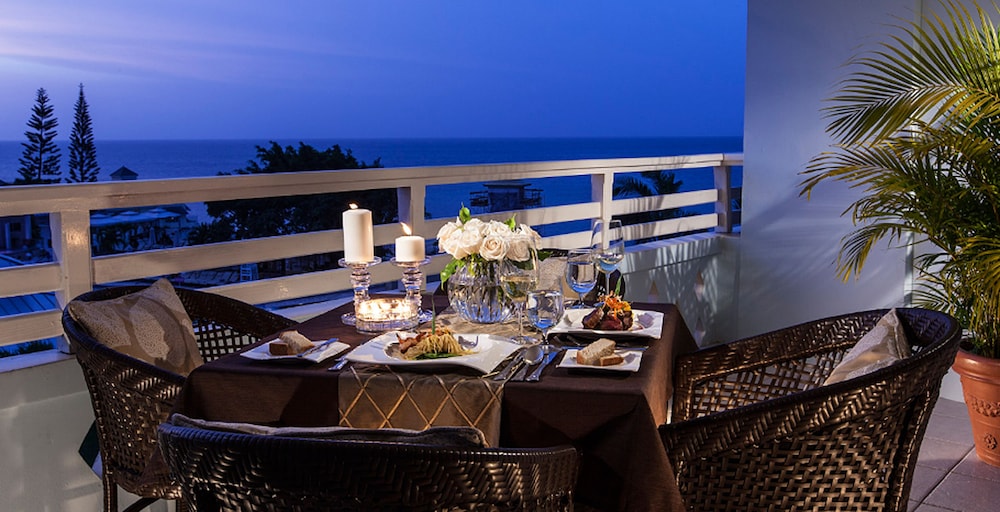 Beaches Ocho Rios Resort and Golf Club 24/50