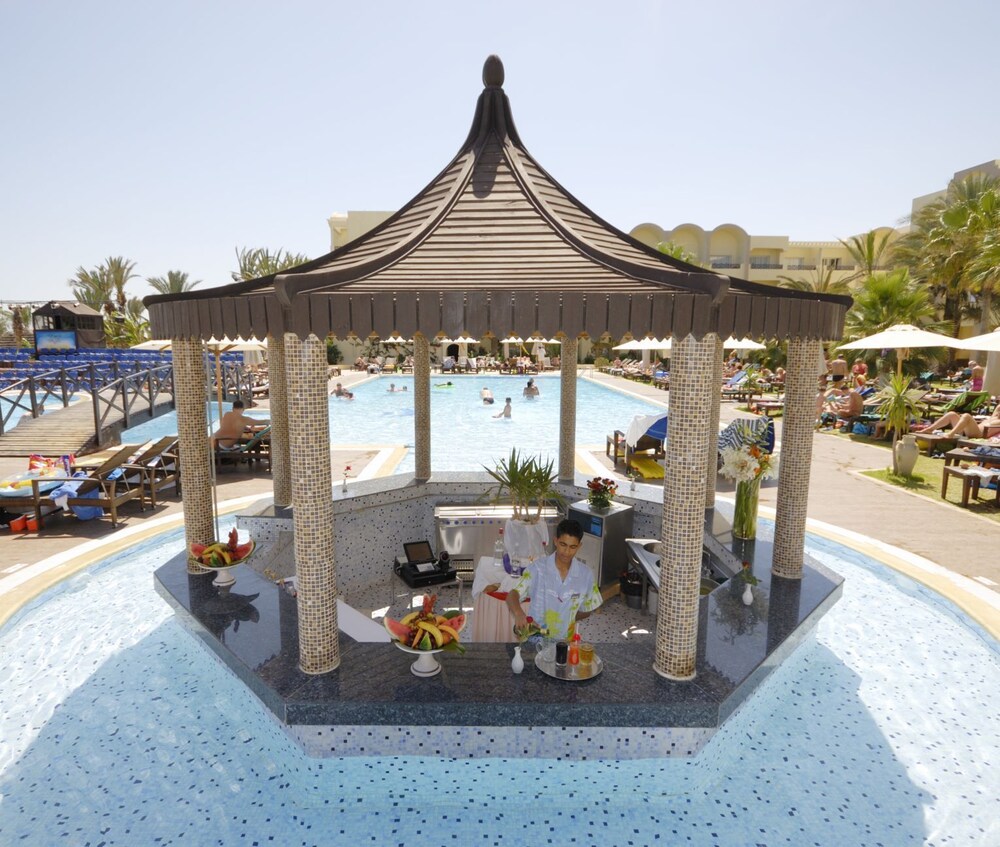 Paradis Palace 17/30