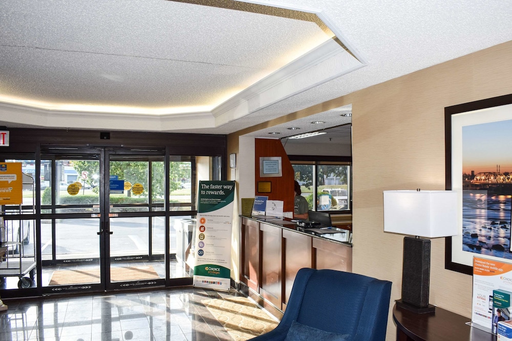 Comfort Inn Bordentown Near NJ Turnpike 24/40