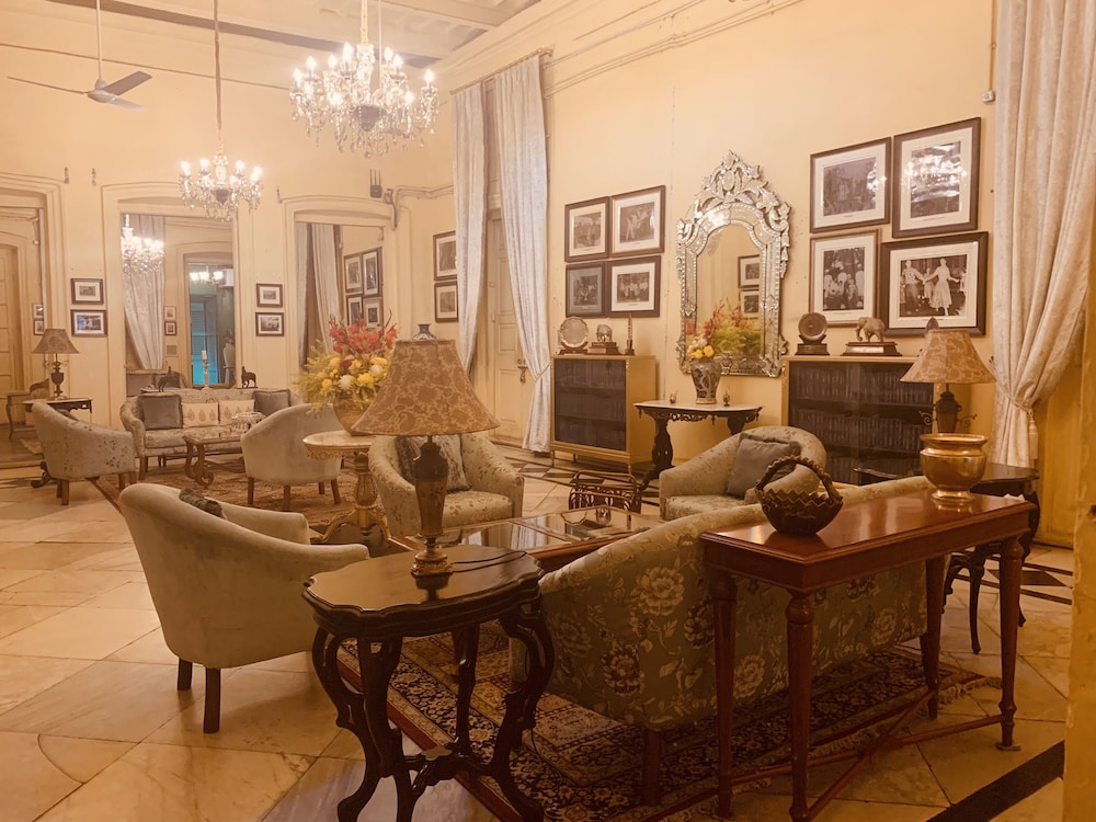 The Elgin Fairlawn Kolkata 36/60