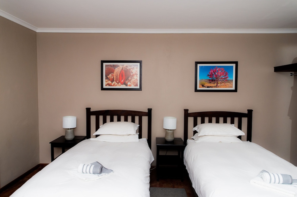 Kleinplasie Guest House 11/29