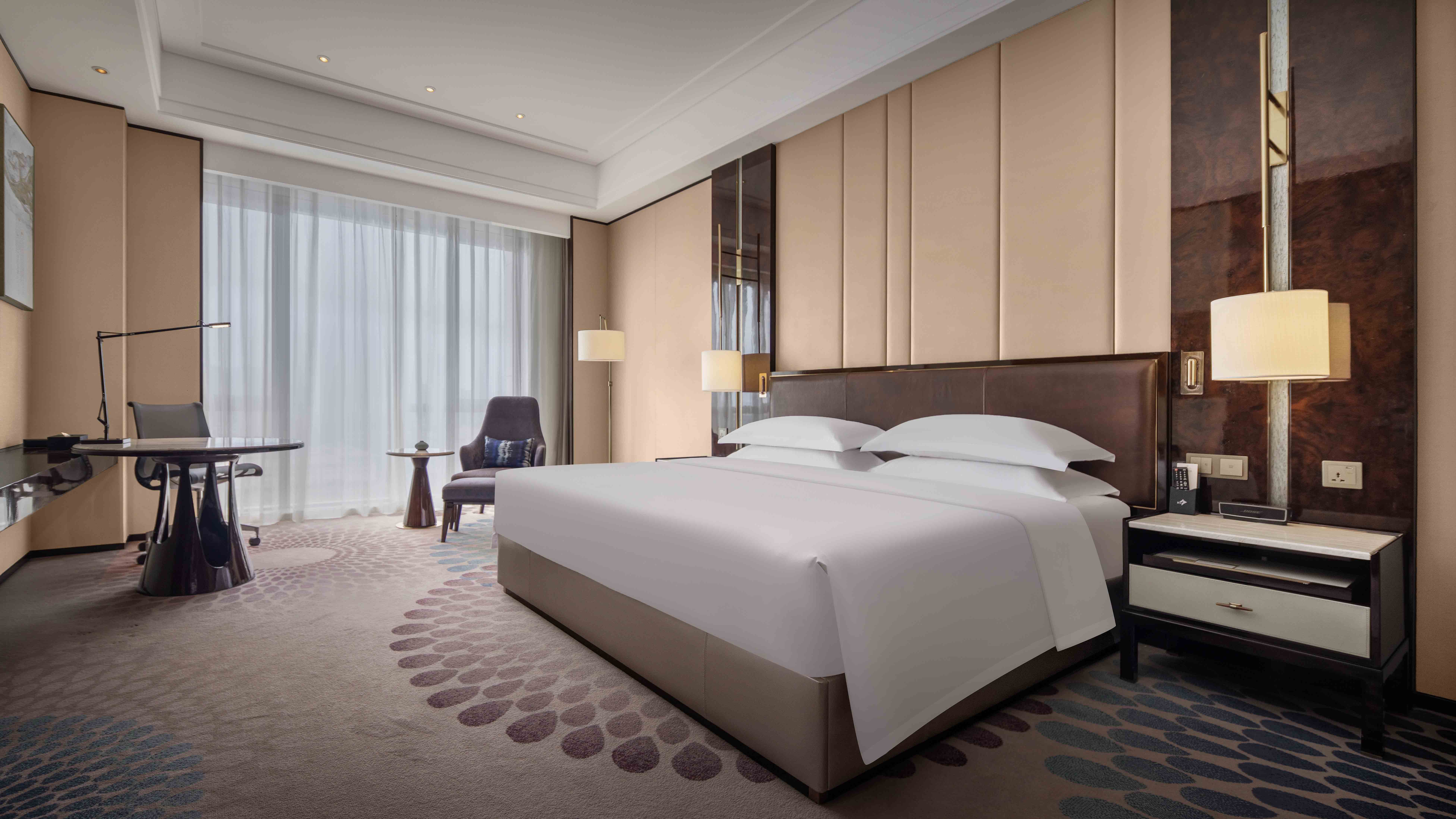 1 Bedroom, Suite, Dining Area