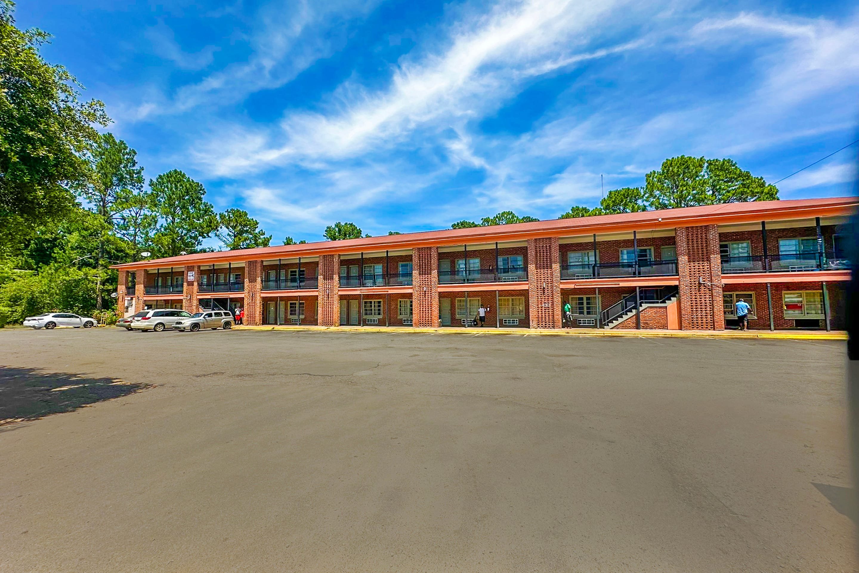 Sunrise Inn By OYO Albany GA 7/34