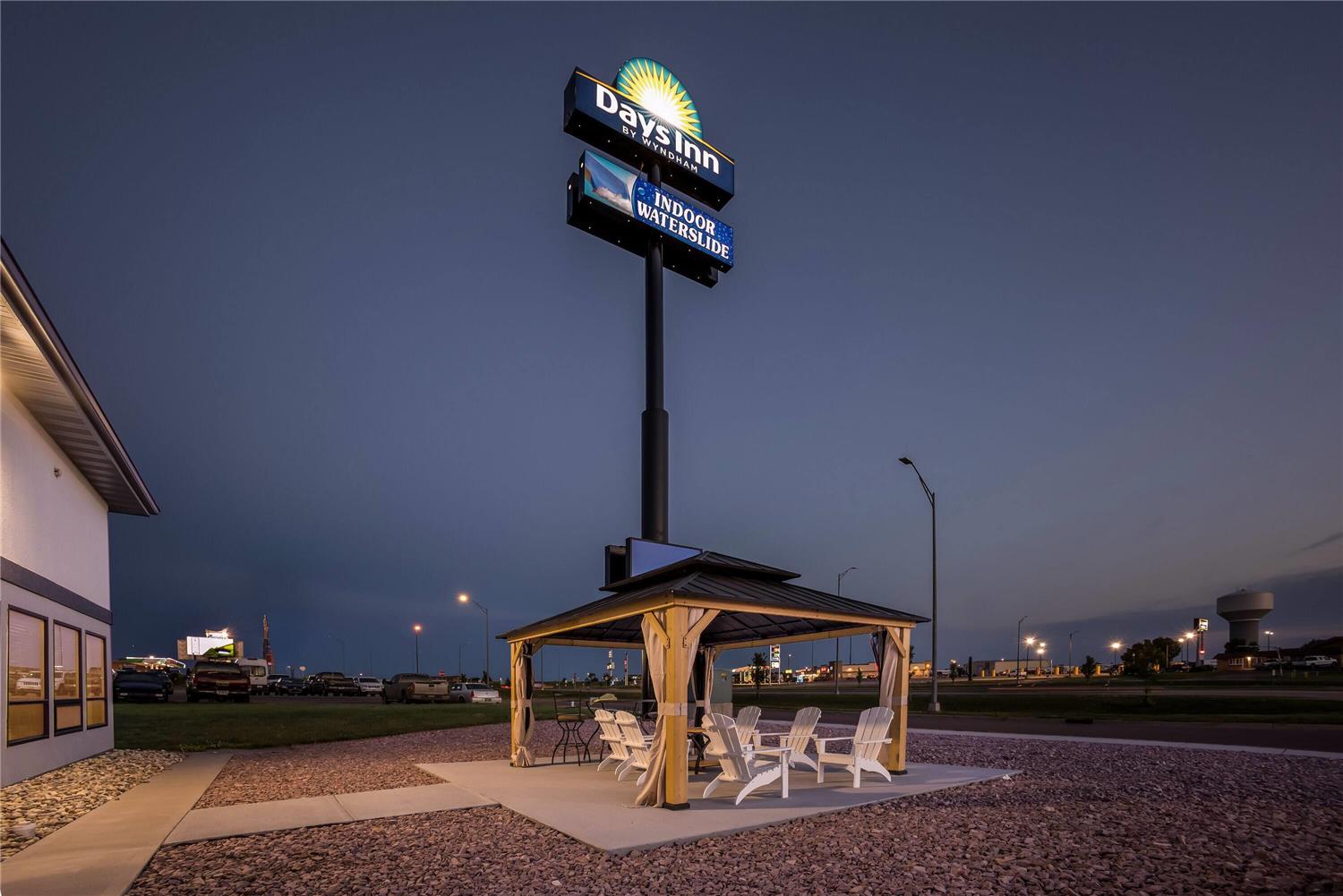 Days Inn by Wyndham Mitchell SD 35/36