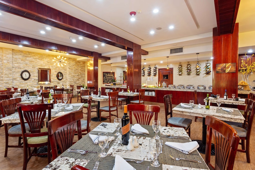 restaurant cafeteria