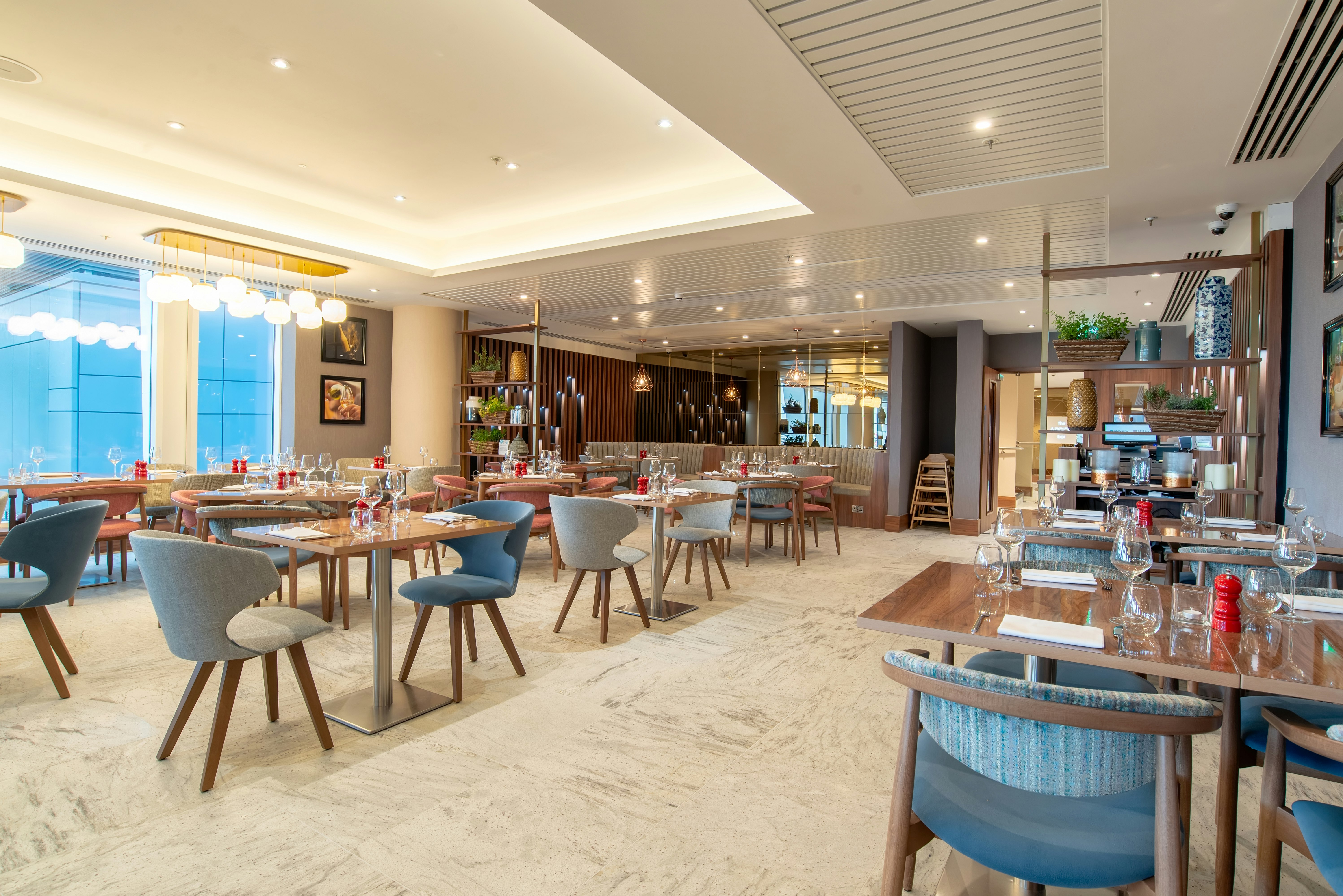 Hilton Garden Inn London Heathrow Terminal 2 and 3 50/66