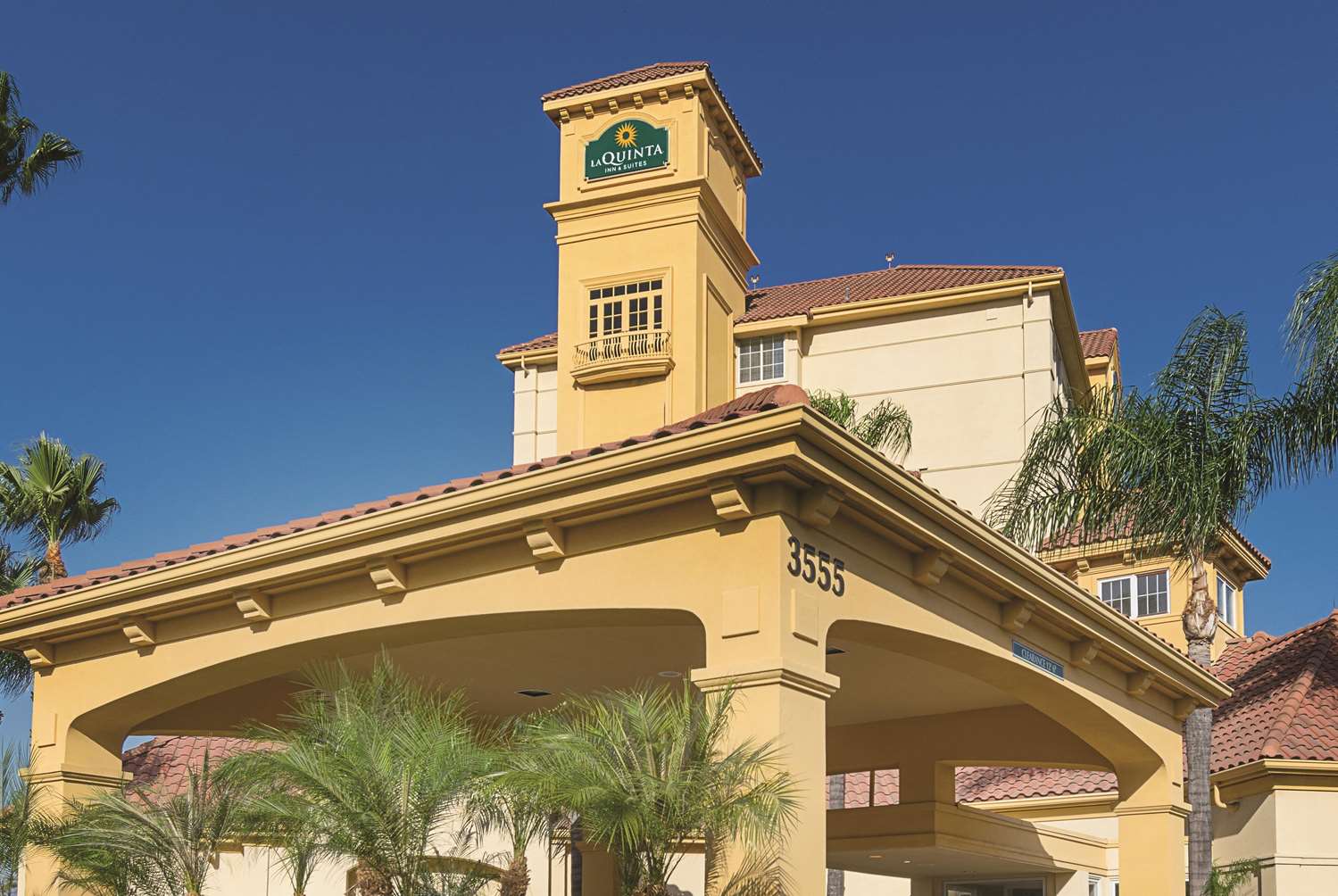 La Quinta Inn & Suites by Wyndham Ontario Airport 3/58