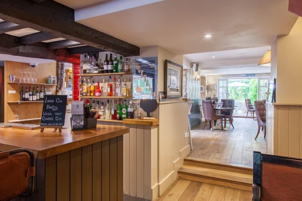 The Wychwood Inn 31/47