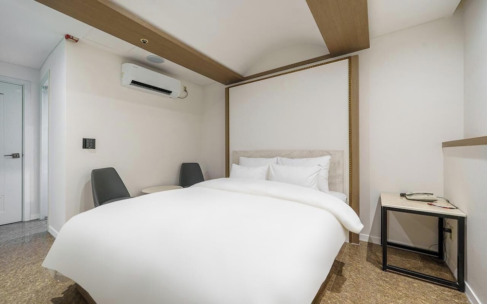 Hotel Yein 33/51