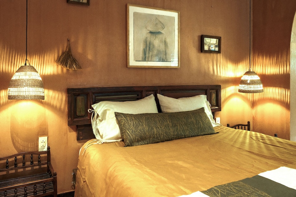 Secret, Garden, Studio, Queen Bed