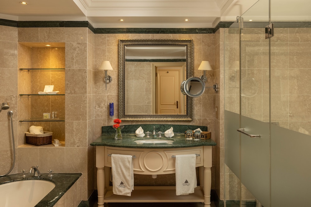 APHRODITE, SUITE, KING BED, GOLF AND SEA VIEW, SOFA, HOT TUB