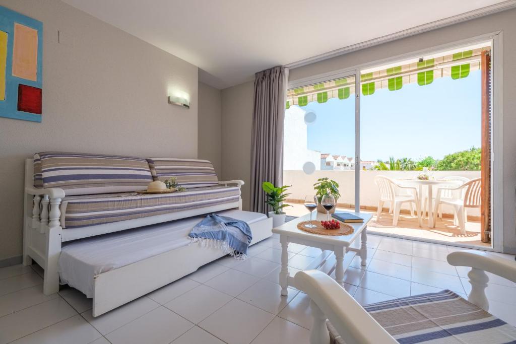 Estival Park Apartments 30/70
