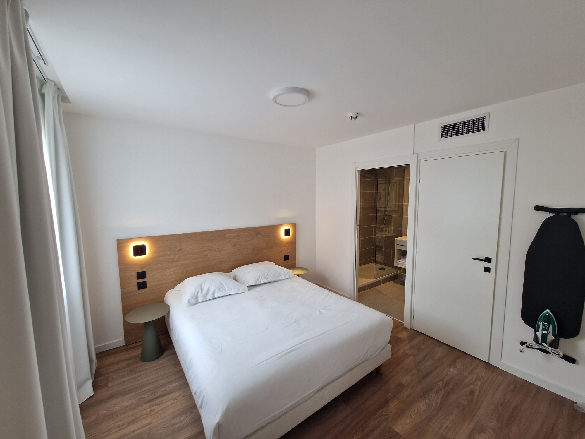 1 BEDROOM, APARTMENT, DOUBLE BED, SOFA