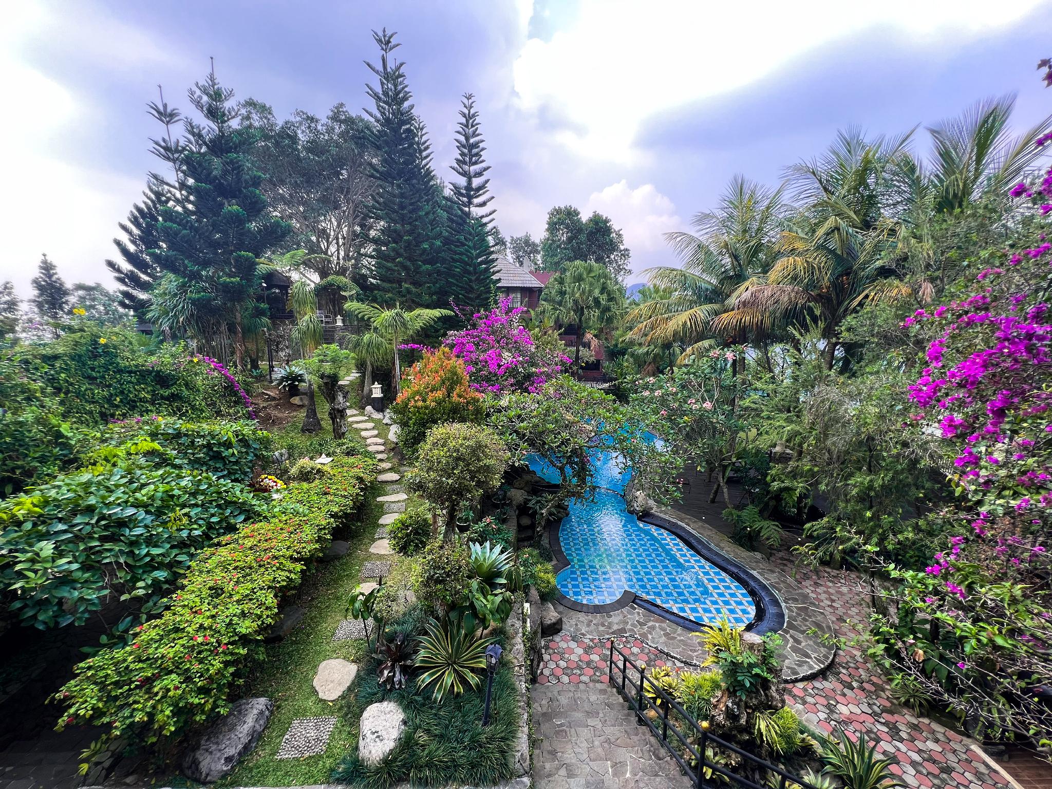 Edensor Hills Villa, Resort & Cafe 40/51