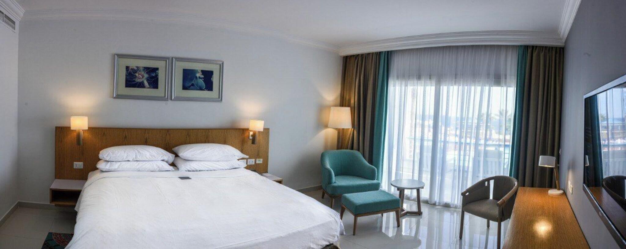 جناح بريميوم بإطلالة على الحديقة، Renaissance Sharm El Sheikh Golden View Beach Resort 5/10