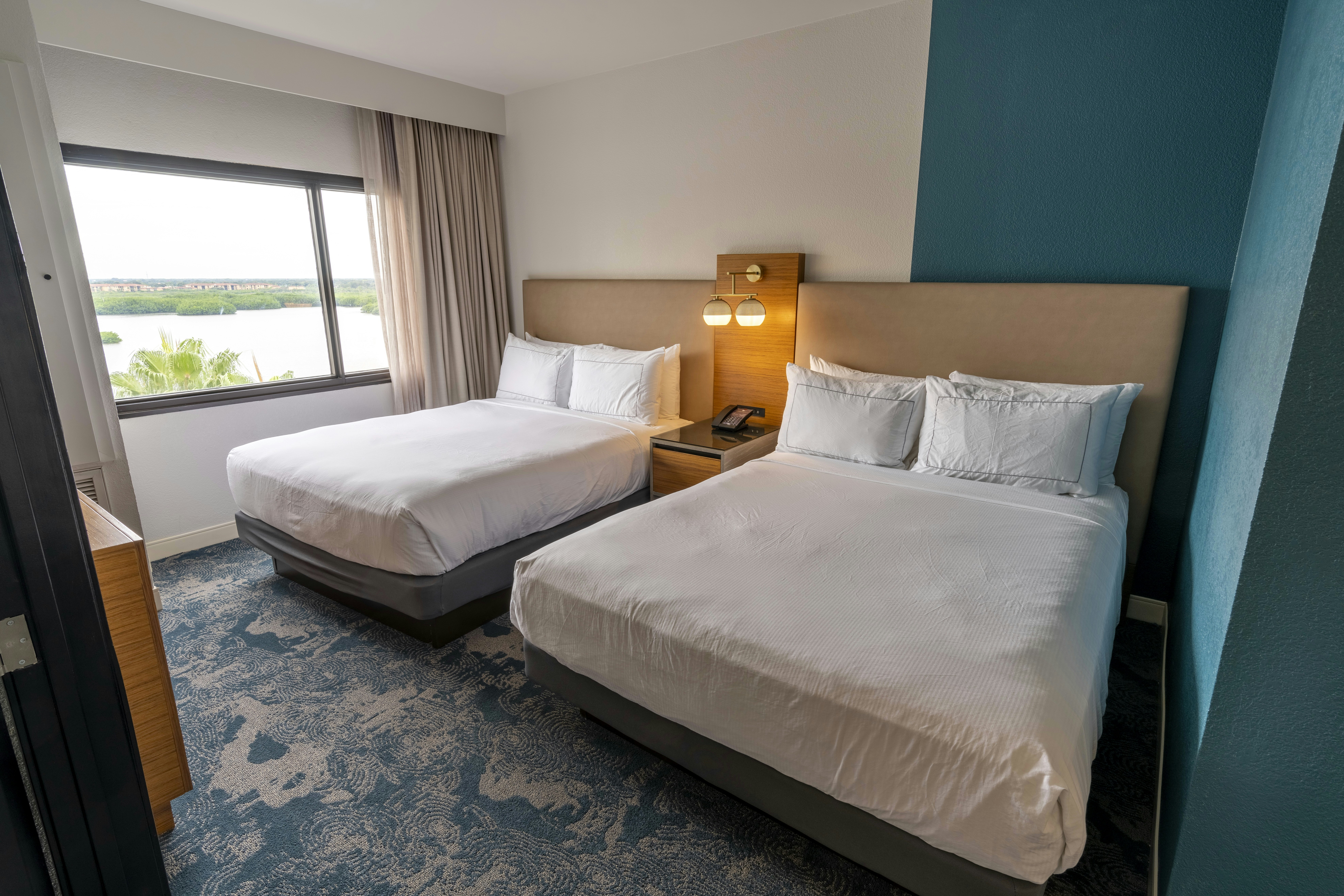 جناح بسريرين كوين لذوي الإعاقة، Doubletree By Hilton Tampa Rocky Point Waterfront 2/6