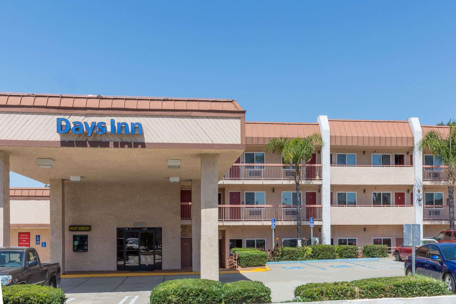 Days Inn by Wyndham Ontario Airport 2/23