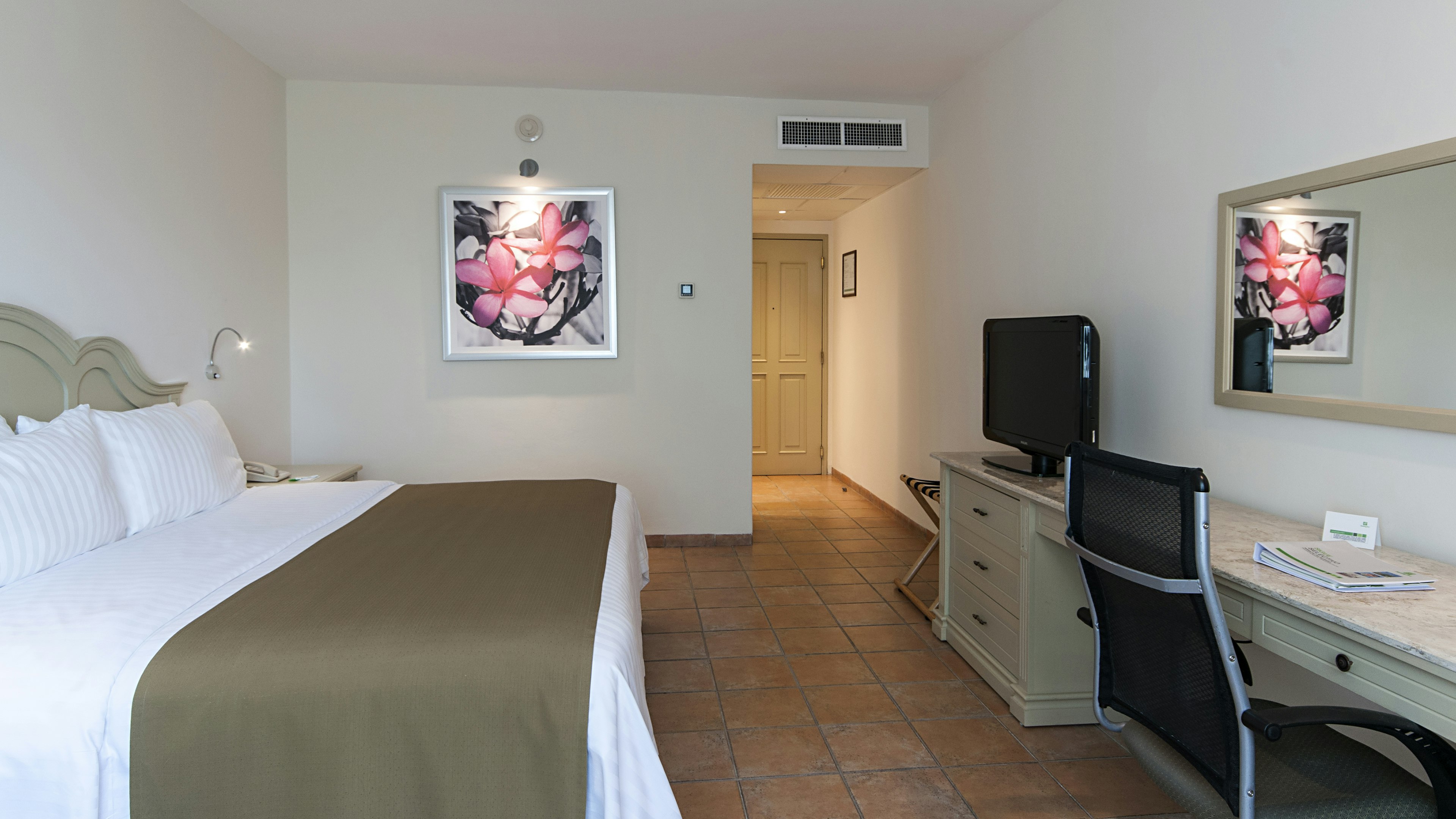 Holiday Inn Cd Del Carmen 11/50
