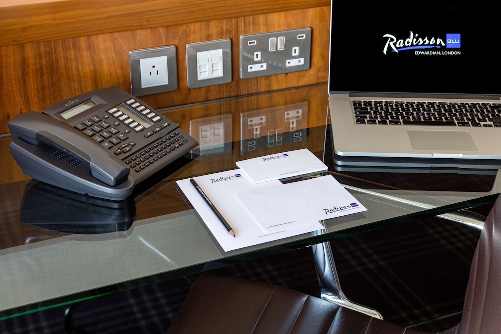 Radisson Blu Hotel London Bloomsbury 45/75