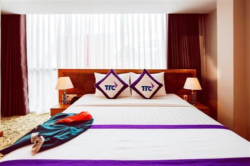 Deluxe, Double Bed