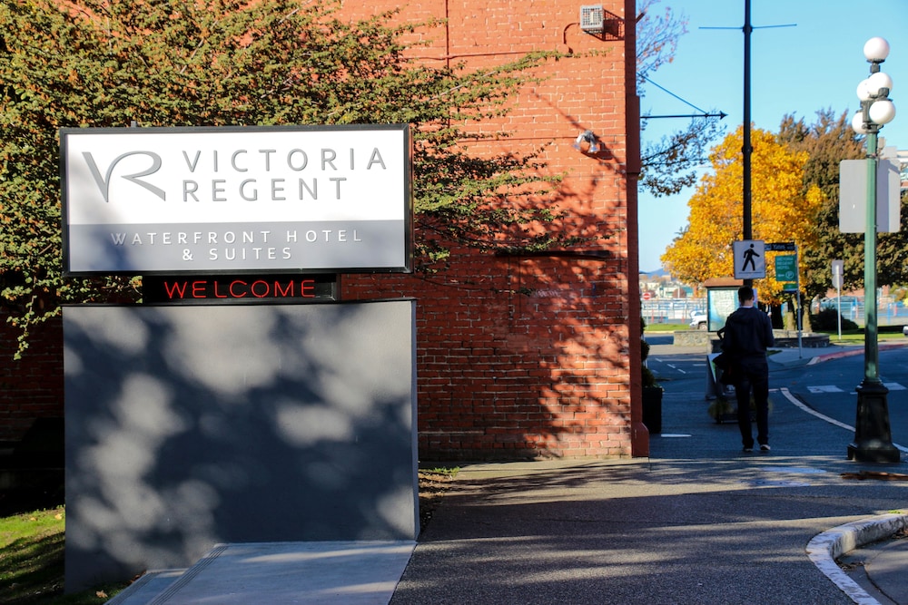 Victoria Regent Waterfront Hotel & Suites 38/86