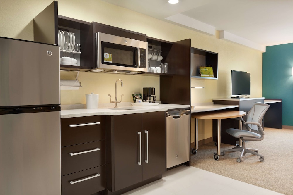 Home2 Suites By Hilton el Paso Airport 40/42