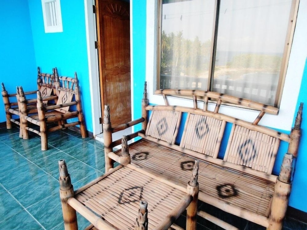 BLUE CORALS BEACH RESORT 42/66