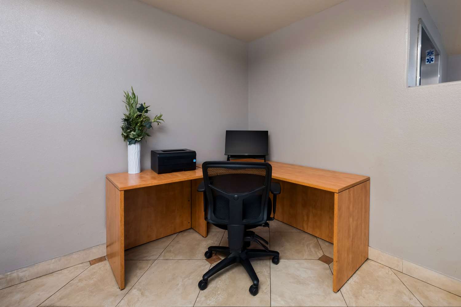 Best Western Lanai Garden Inn & Suites 32/38