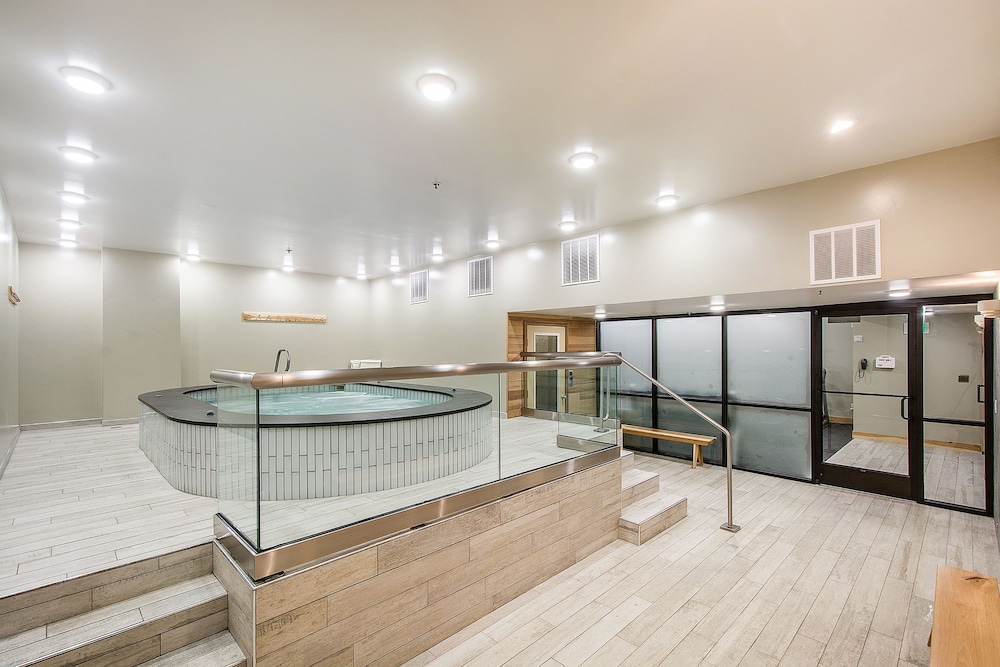 Shadow Ridge Resort Hotel By All Seasons Resort Lodging 41/77