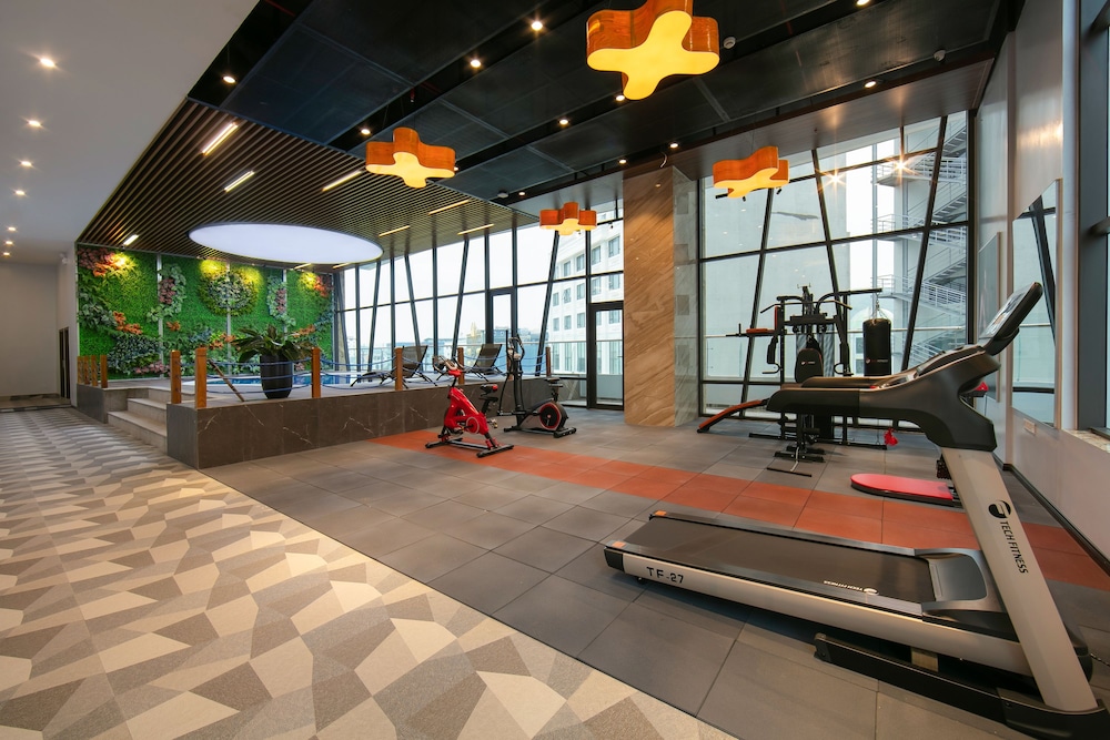 Ha Long Marina Hotel 18/32