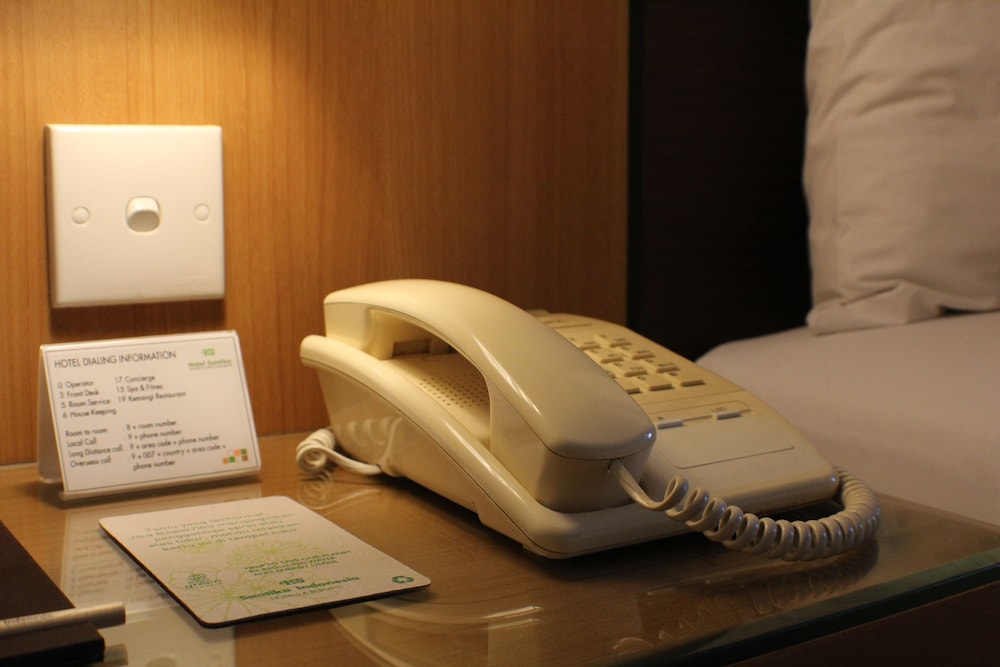 Hotel Santika Pandegiling 18/55