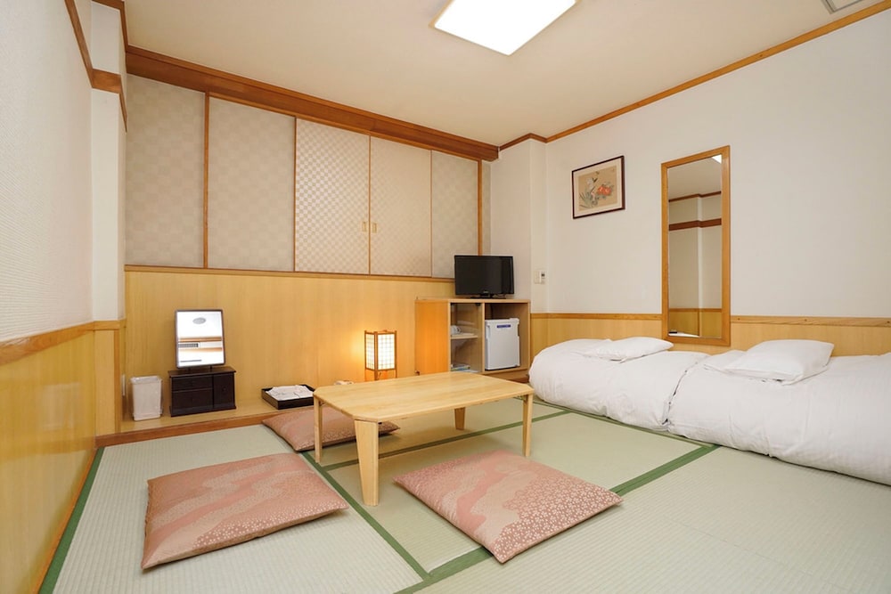 CENTRAL HOTEL SASEBO 19/50