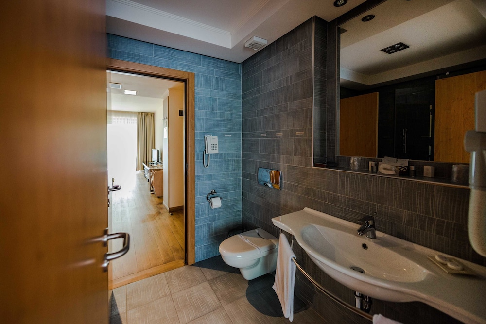 Hotel Sunny Hill 37/42