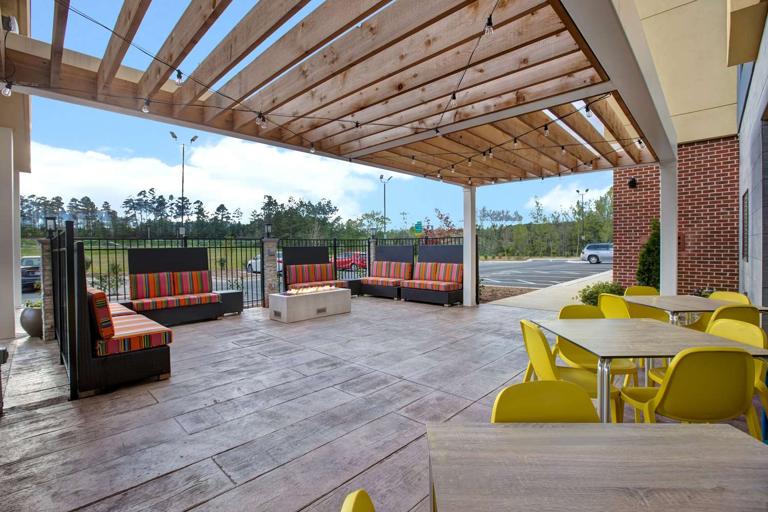 Home2 Suites By Hilton Charlotte Northlake Nc 24/26