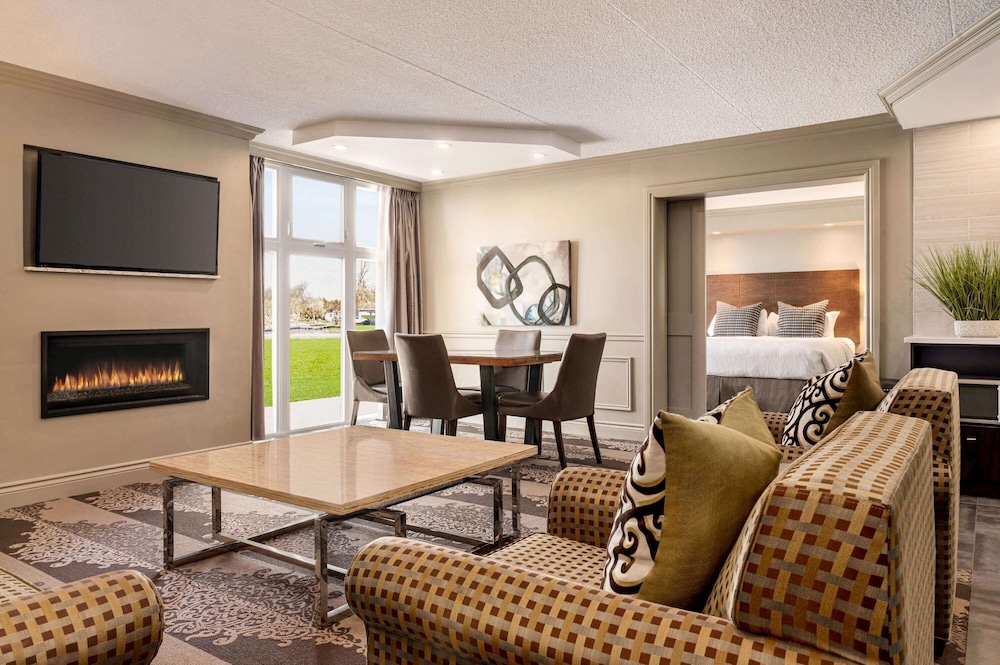 Ramada By Wyndham Cornwall 47/71