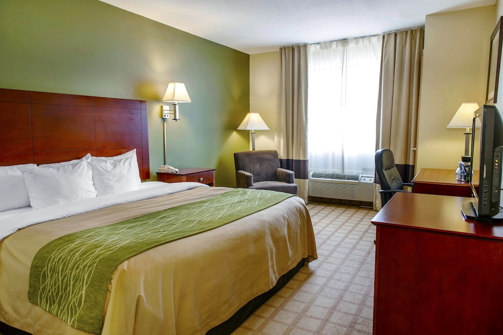 Quality Inn I-74 Batesville 19/41
