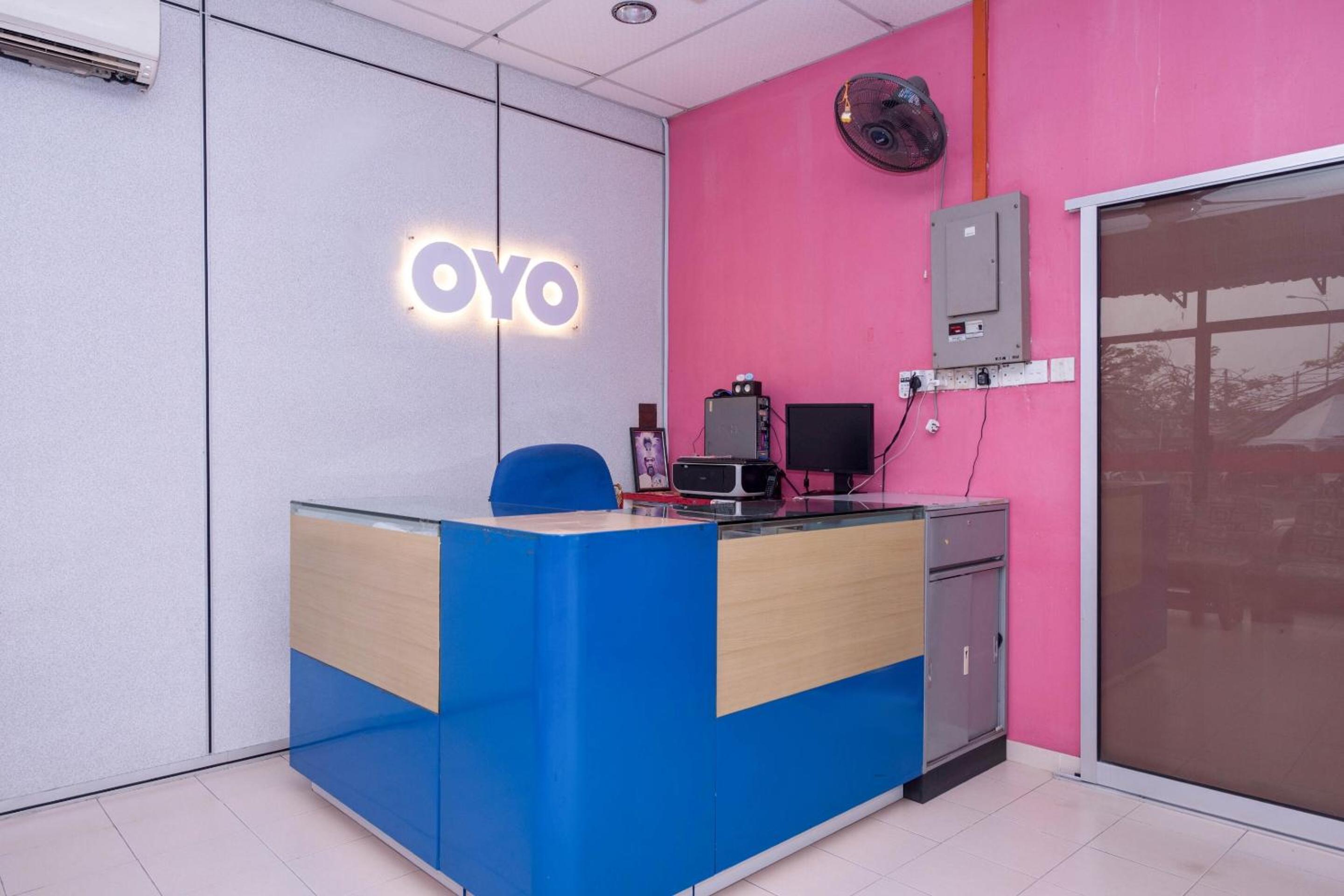Hotel O Rg Motel 10/63