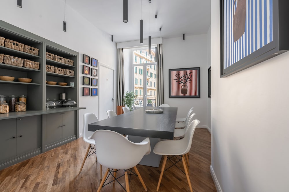Grand Tour 4Rooms 24/36