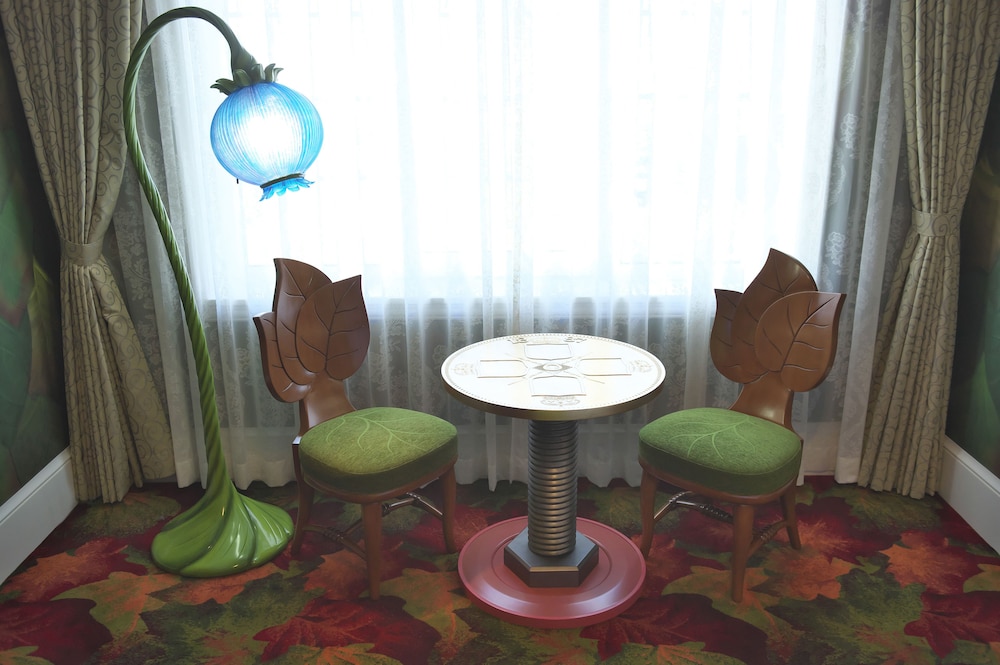 Tokyo Disneyland Hotel 37/50
