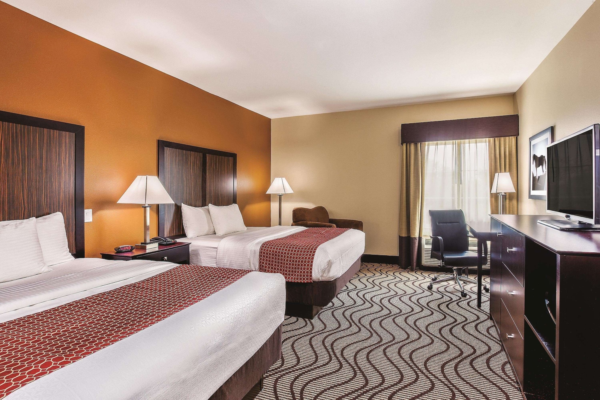 Efficiency, Deluxe, 2 Queen Beds, Kitchenette