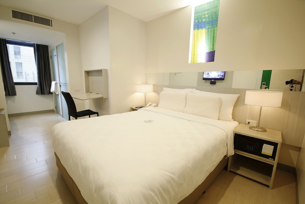 STANDARD, KING BED