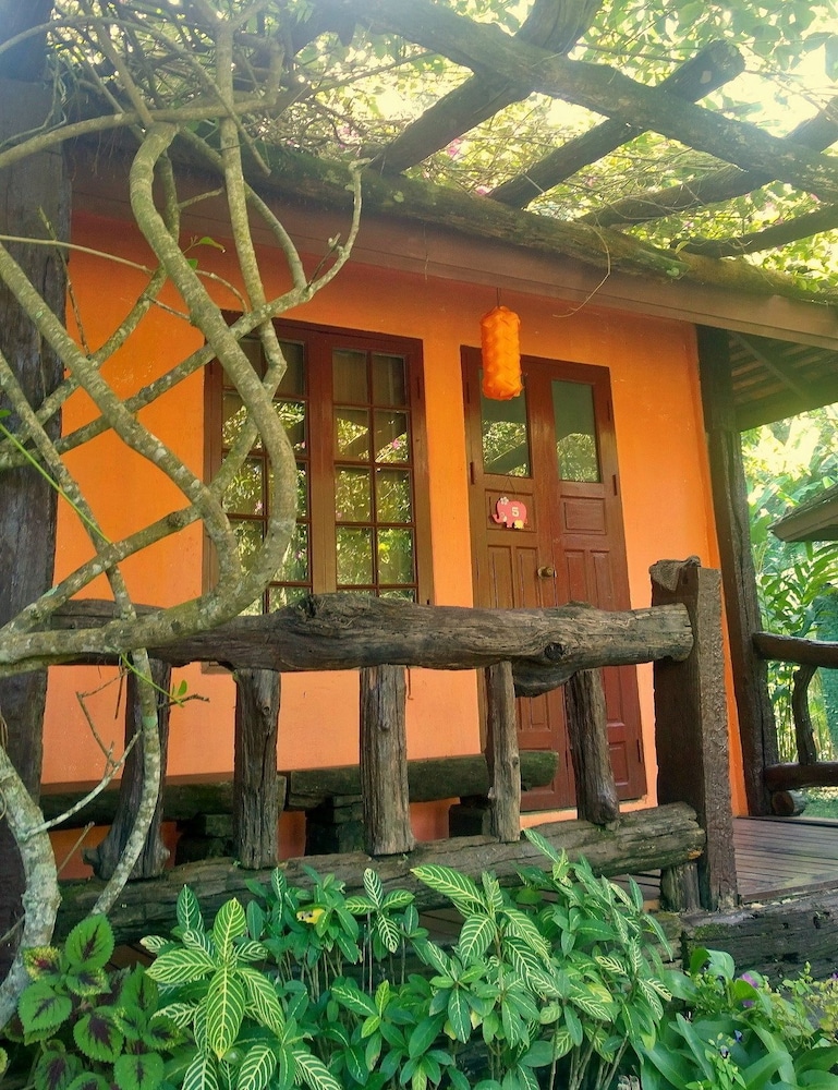 Bulun Buri Resort Chiang Mai 9/71