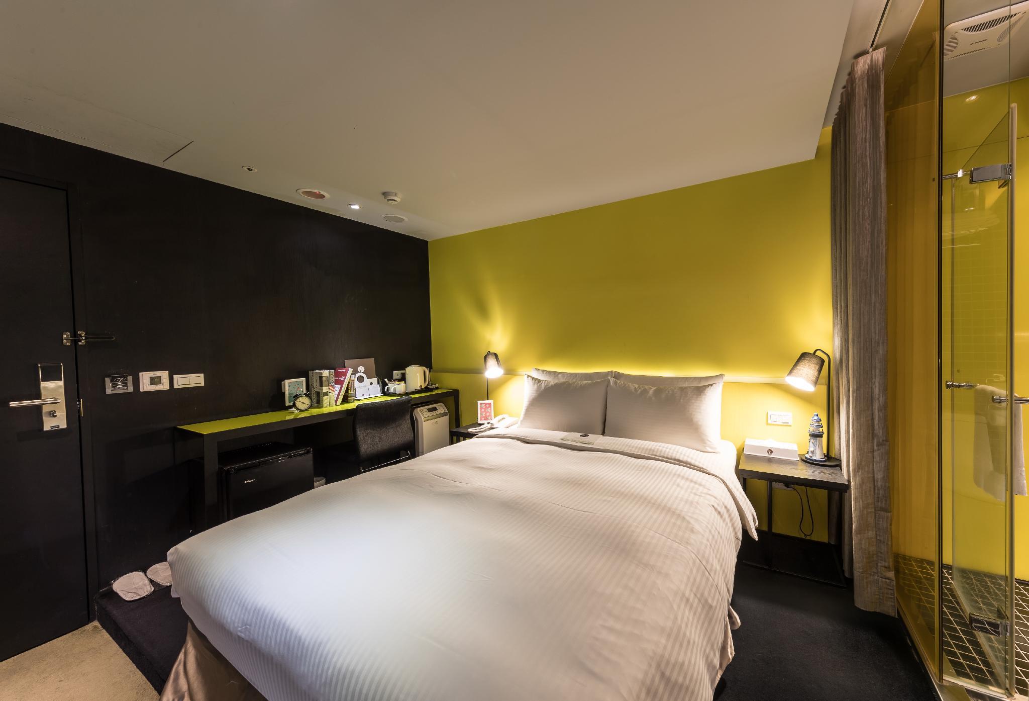 STANDARD, DOUBLE BED