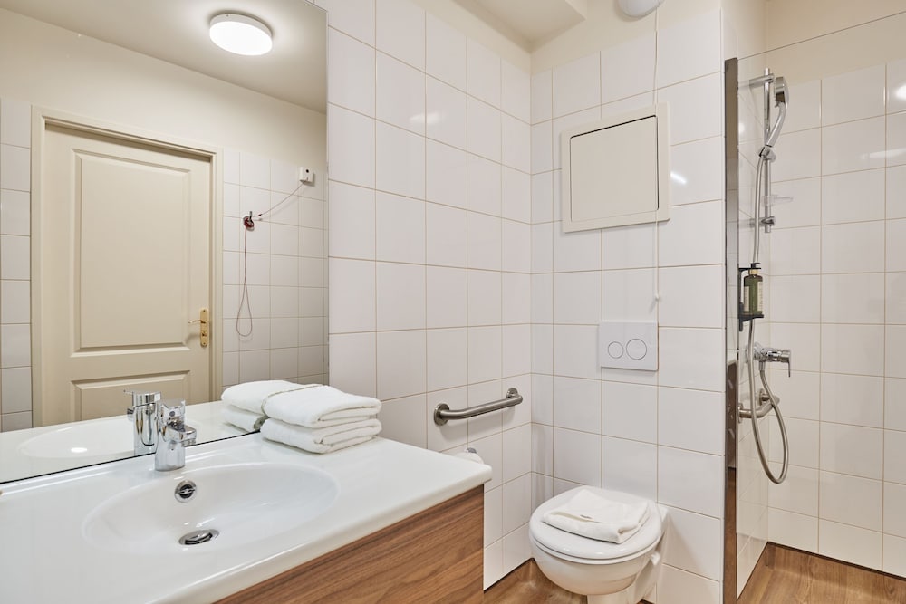 Appart Hotel Paris Levallois Maurice Ravel 45/50