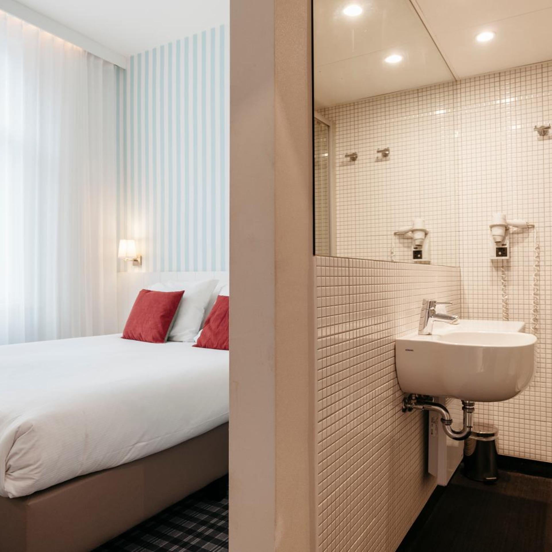 Charming, Double Bed، Leopold Hotel Ostend 8/9