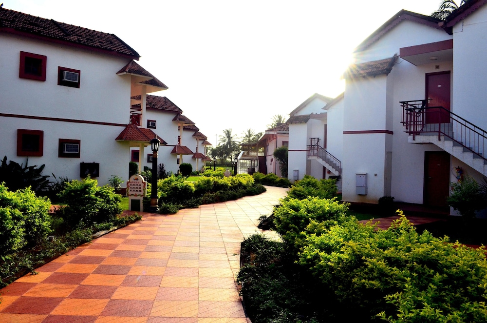 Nanu Beach Resort and Spa 41/50