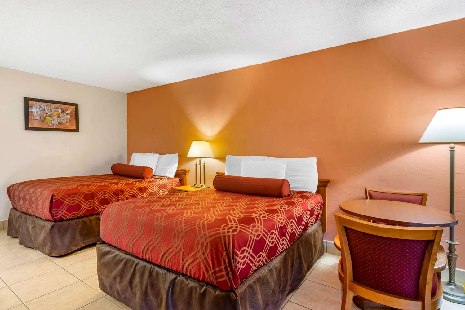 ROOM, 2 DOUBLE BEDS