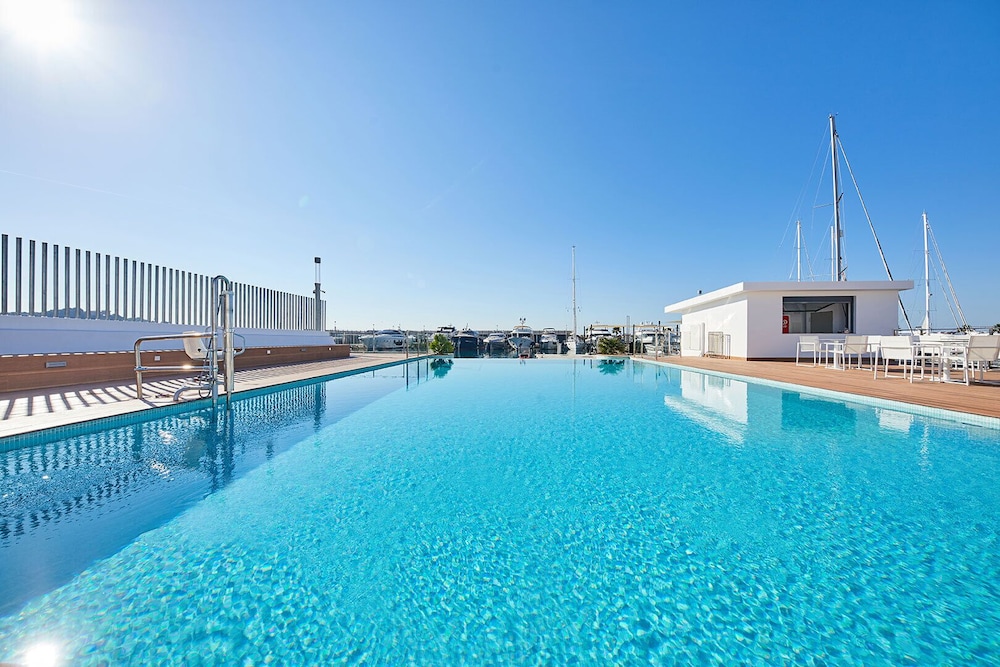 Calanova Sports Residence 27/32