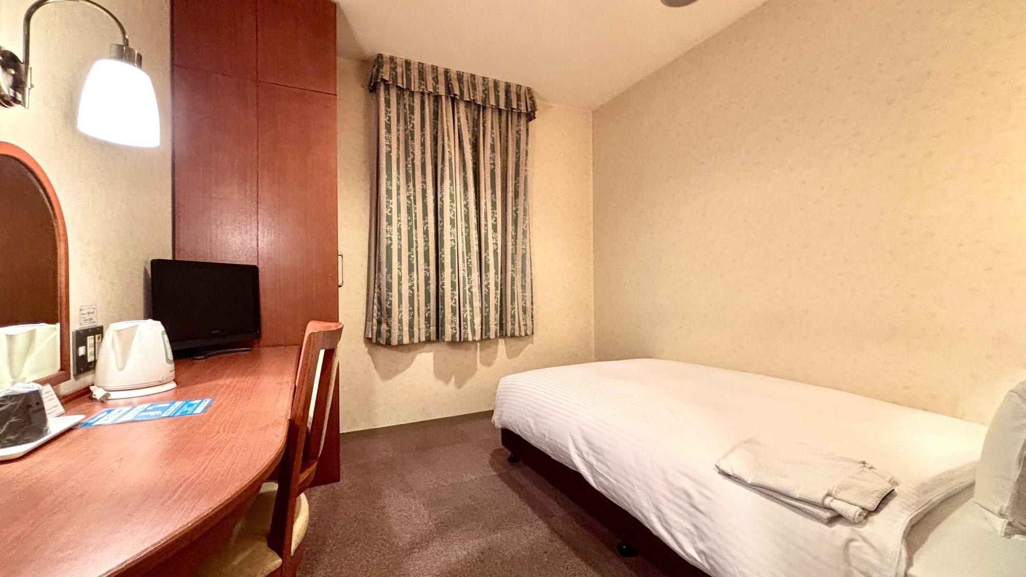 Semi Room, Deluxe, Semi Double Bed